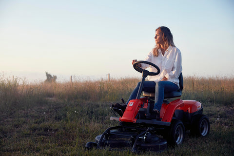 R 112iC Rider Elektrische Frontmaaier - Inclusief accu, lader en maaidek